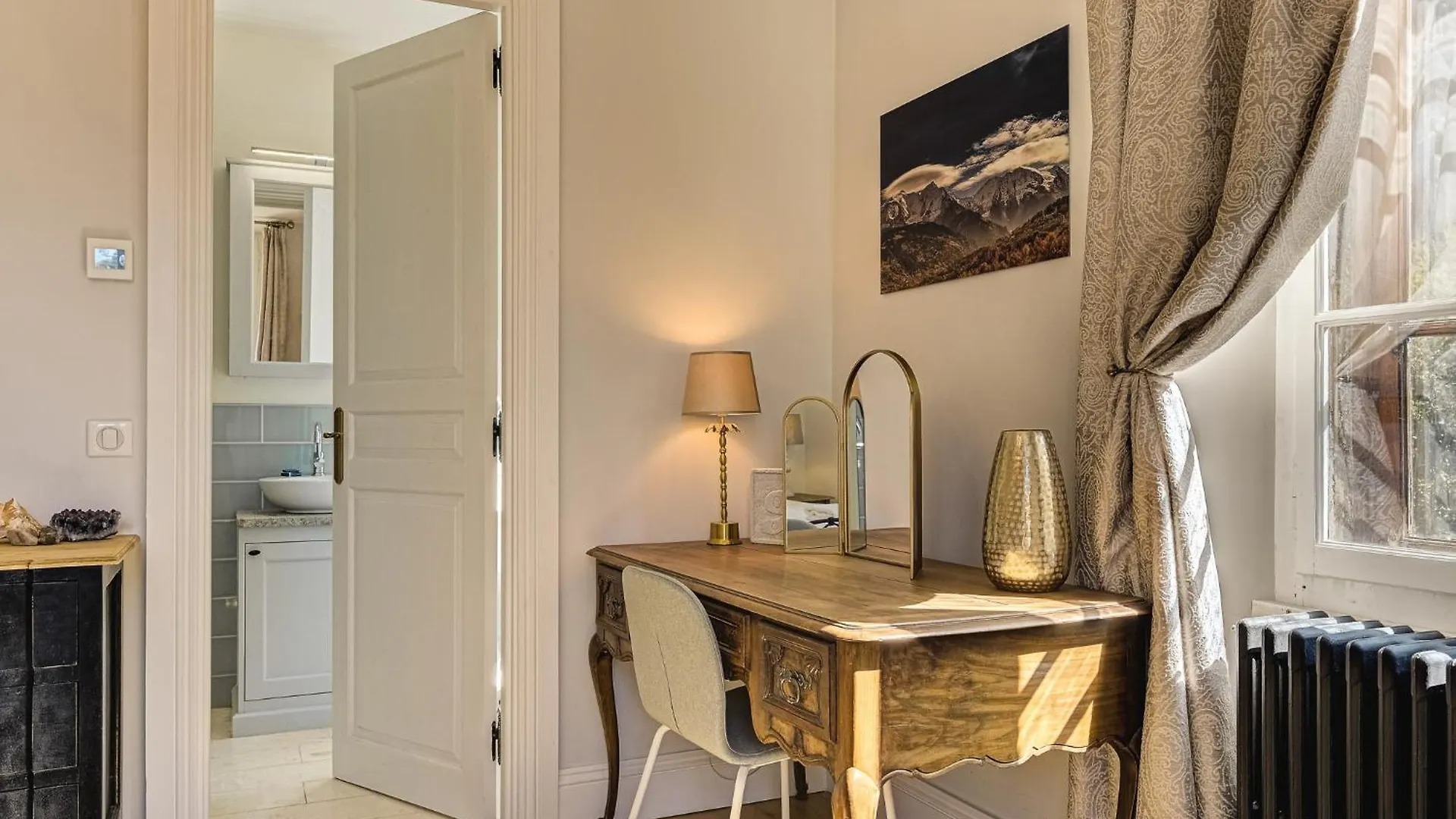 Apartment Aiguille Du Midi Central Chamonix - Alpes Travel - Sleeps 6